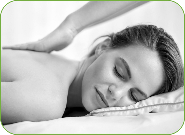 AAA1 Kopf-/Gesicht- und Dekolette-Massage (ca. 30 Min.)