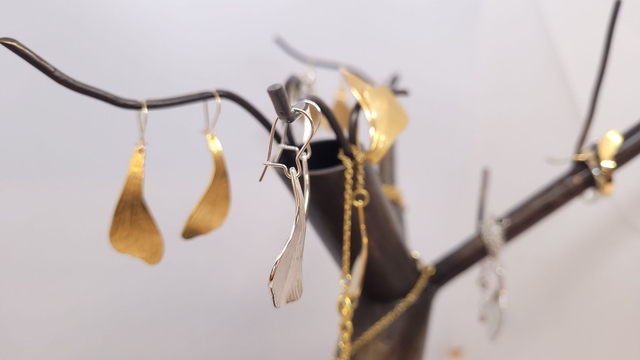 Boucles Printemps - Laiton ciselé