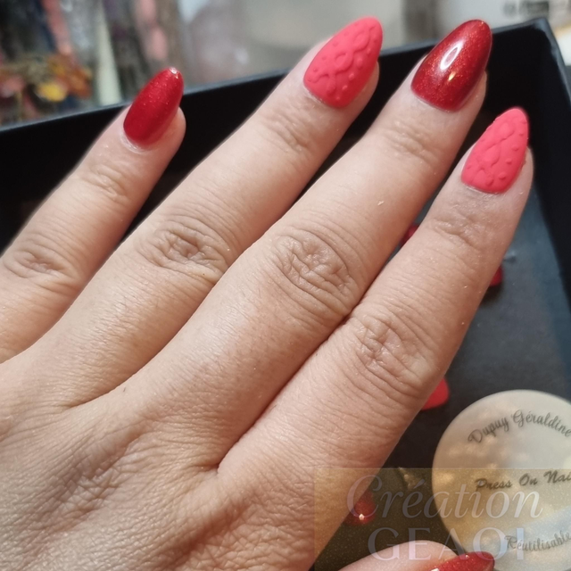 Red Christmas 2025 little rond xs