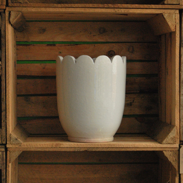 Large Perfect Scalloped Pot 