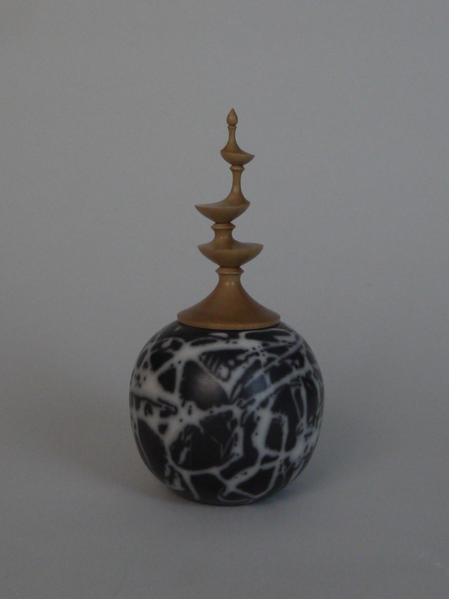 Pot à fleuron raku nu réf. 2558