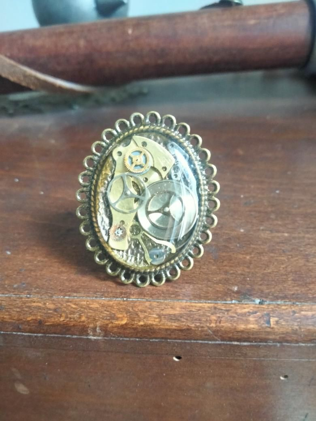 Bague réglable forme ovale couleur bronze steampunk 