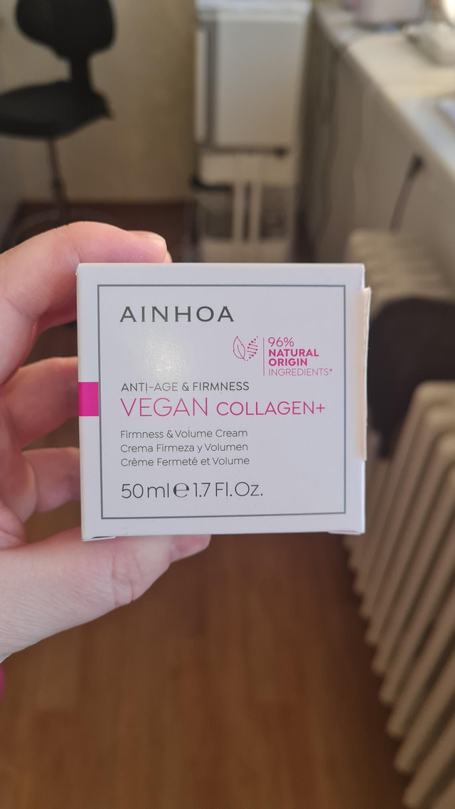 Výživný krém pre pevnosť a objem pre zrelú pleť s VEGAN kolagénom 50ml VÝPREDAJ