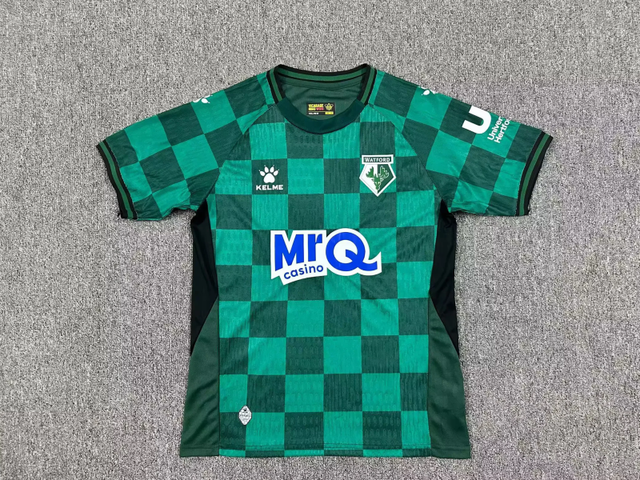 Segunda equipación Watford 25, 26