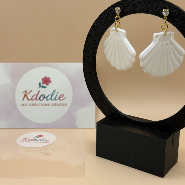 Boucles d'oreilles Coquillage - Forme Pleine- Attaches dorées avec brillant