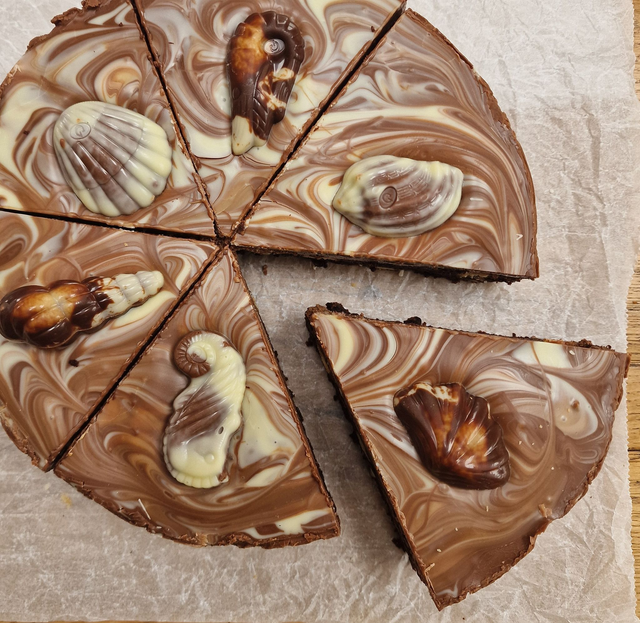 Guylian belgian choc brownies (whole 7&quot;) (GFA)