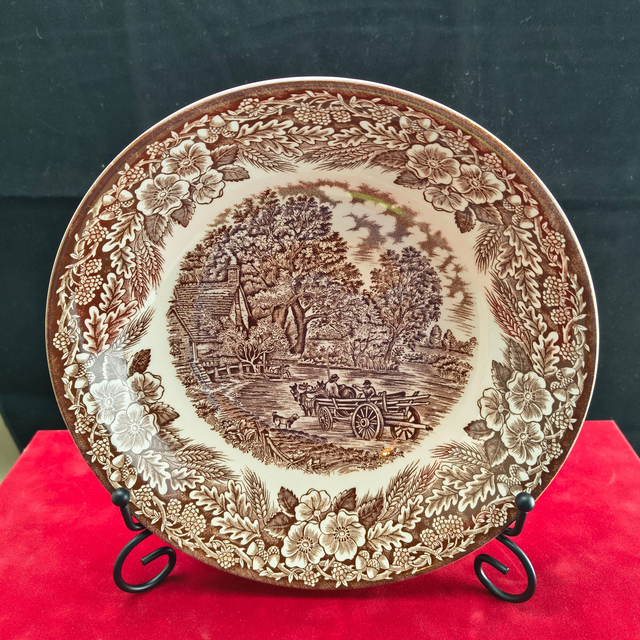 Broadhurst | Serveerschaal Ronde vorm (diameter 22,0 cm | hoogte 5,0 cm) 'English scenery' motief in Bruine kleur | Vintage