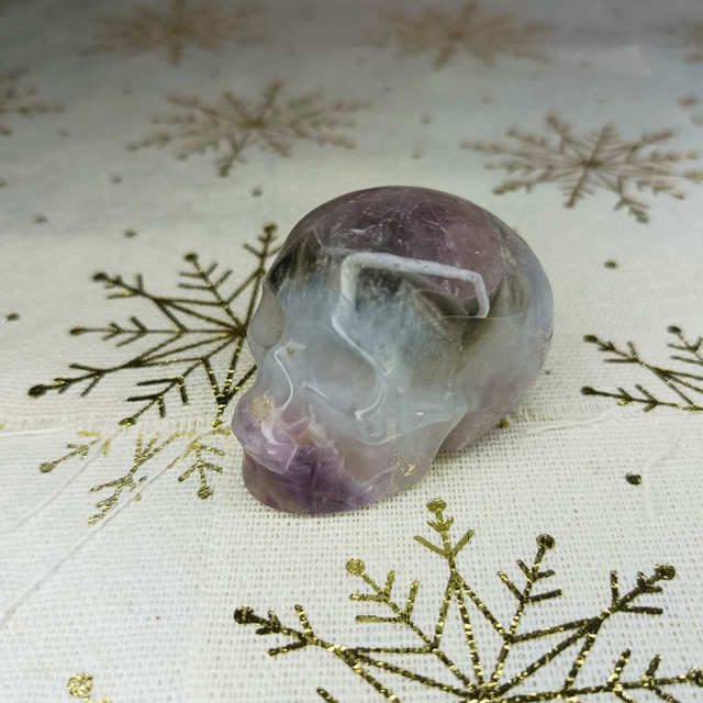 Améthyste Violette / Crâne Sculpté / 66 gr / Grade A