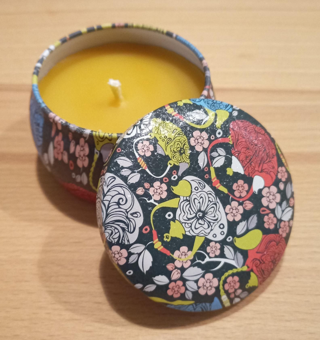 Große dekorative Blechdosenkerze, Design 1