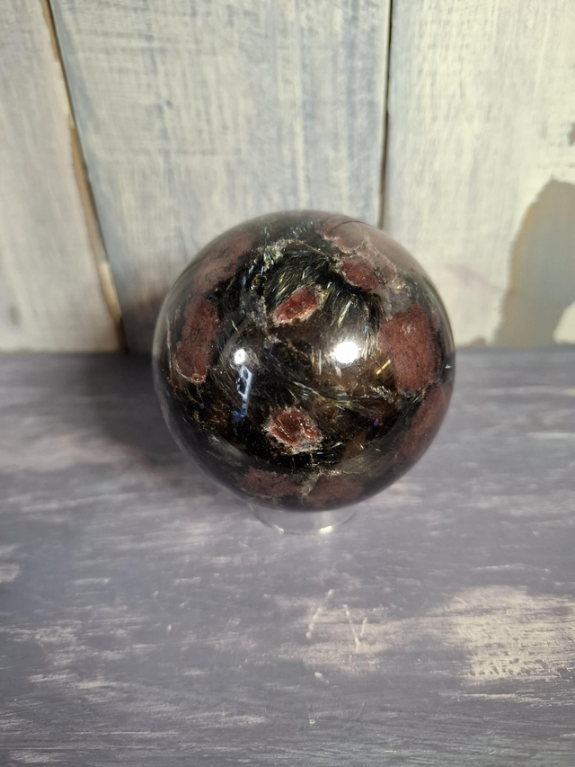 Garnet in Arfvedsonite Sphere