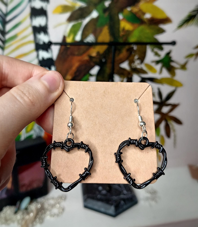 Barbed Wire Black Heart earrings