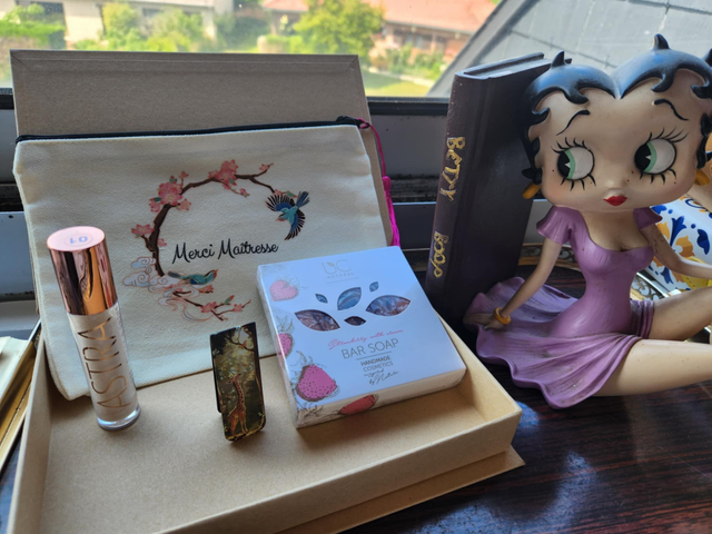 Coffret  Trousse " Merci Maitresse " 