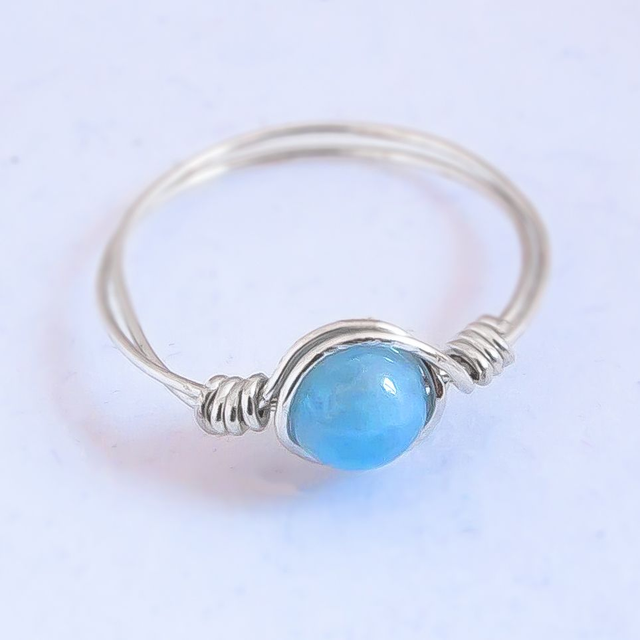 Anillo de hilo de plata 925 con distintos tipos de piedras (Aguamarina, Amatista, Malaquita, Perla...)