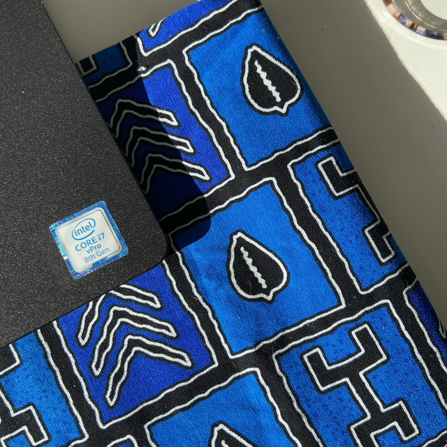 Pochette ordinateur / tablette Bogolan bleu