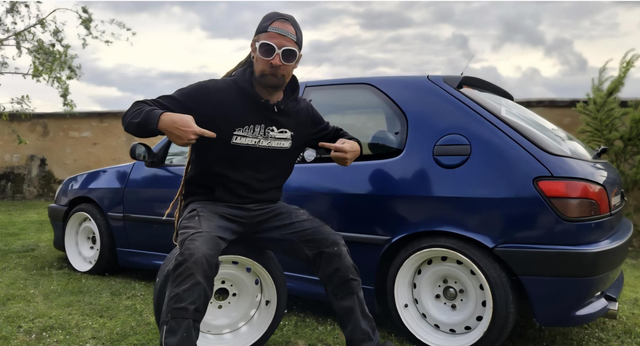 Sweat capuche  kangourou Adulte