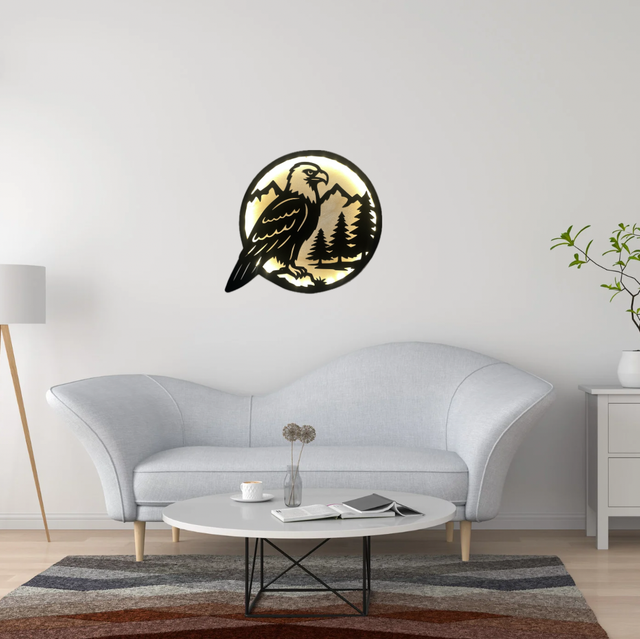 Tableau lumineux aigle en bois recyclé – Décoration murale LED upcycling