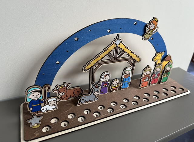 Crèche de Noël en bois coloré 🎄 Calendrier de l’Avent sans cadeau 🌟