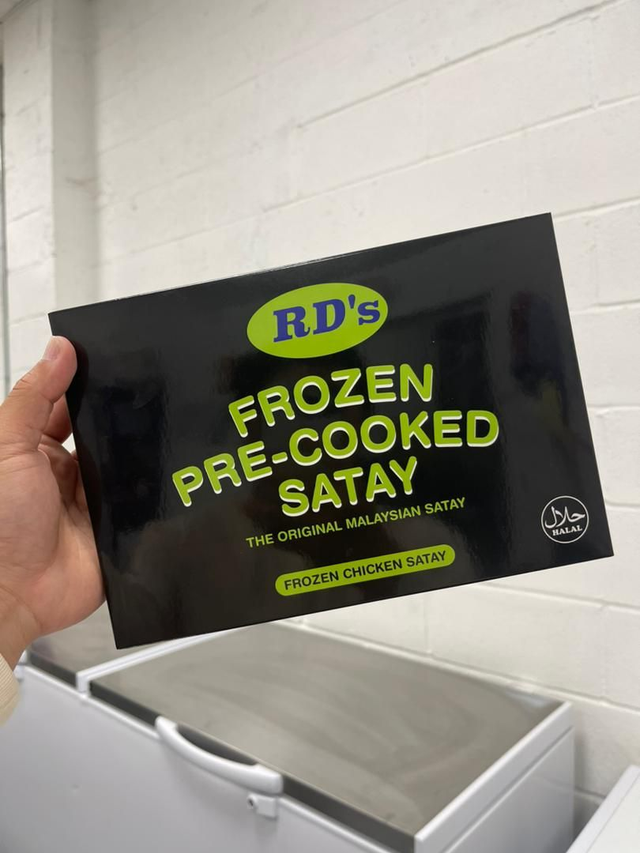 Frozen cooked chicken satay 20 sticks