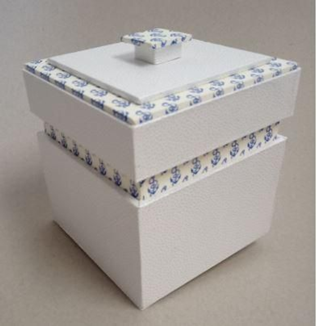 TUTO 121 - BOITE CARREE A ONGLETS