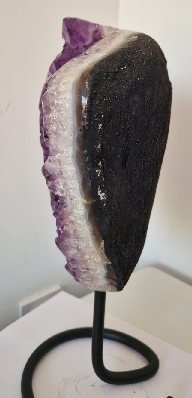 Améthyste Géode sur pied métal