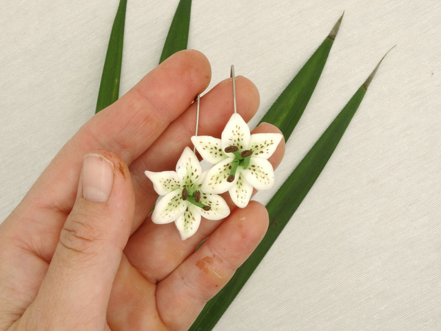 Pendientes de lirio