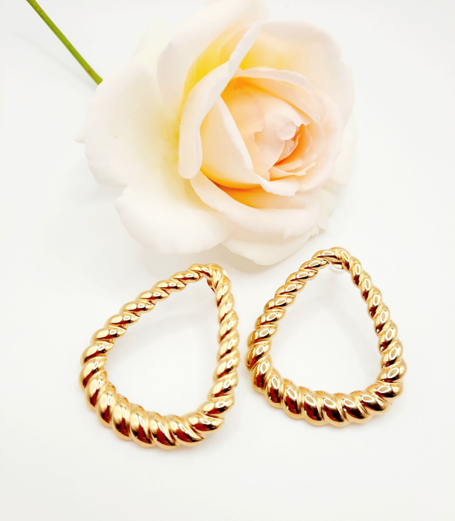 Jasmine-Boucles d'oreilles twist