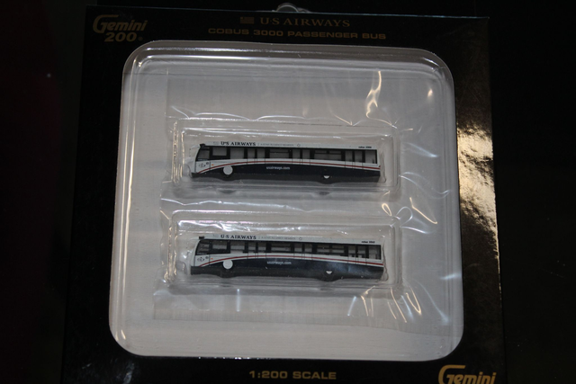 US Airways COBUS 3000 Passenger Bus, 1:200