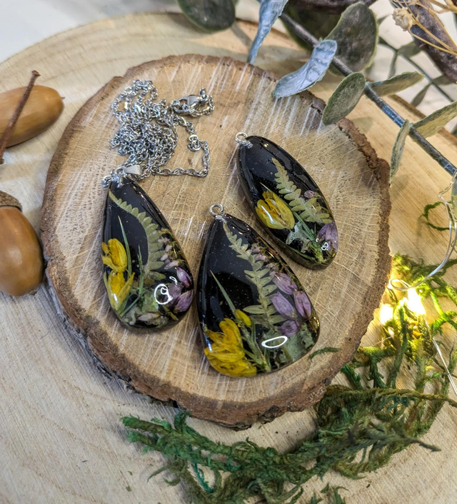 Colgante de resina bosque gallego 