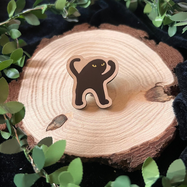 Pin gatos - la creatura