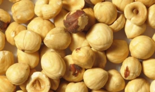 Nocciole sgusciate 