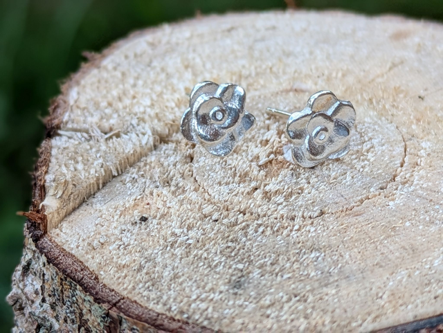 Small Rose Earrings 