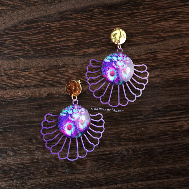 Boucle d&#039;oreille unique 