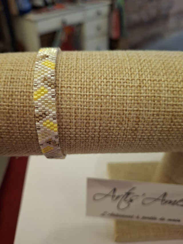 Bracelet tissé jaune et sable