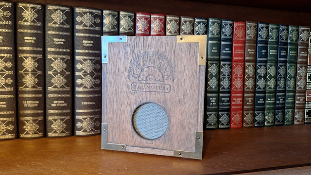 Vintage inspired Bluetooth Speaker