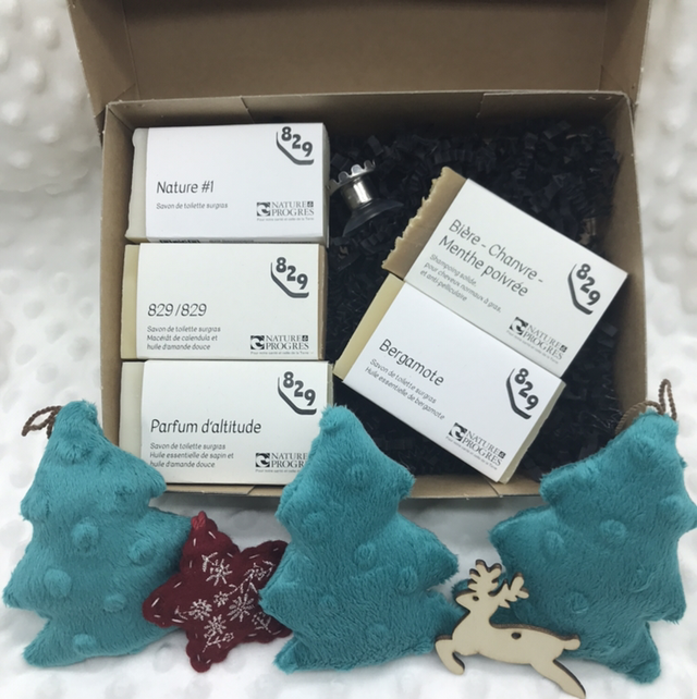 Coffret 4 savons de toilette + 1 shampoing + 1 porte-savon aimanté