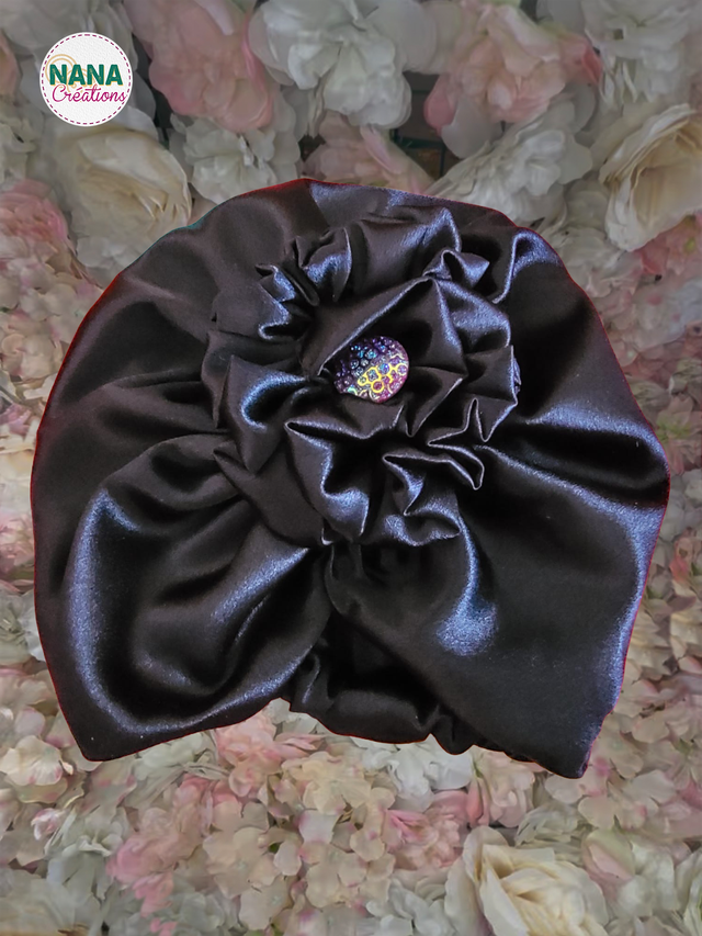 Turban Bonnet Satin à enfiler | Noir | Fait main