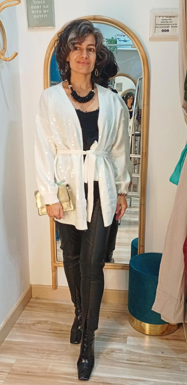 Chaqueta blanca lentejuelas 