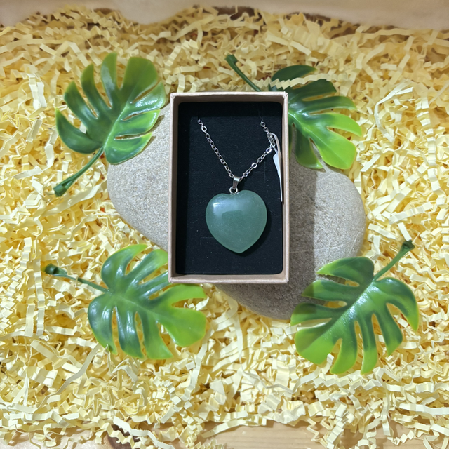 COLLIER COEUR CHAÎNE AVENTURINE VERTE 
