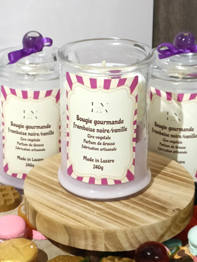Bougie bonbonnière gourmande framboise noire vanille