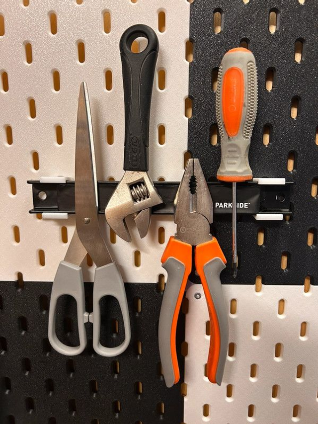 M0039 Magnetic Holder For IKEA Skadis