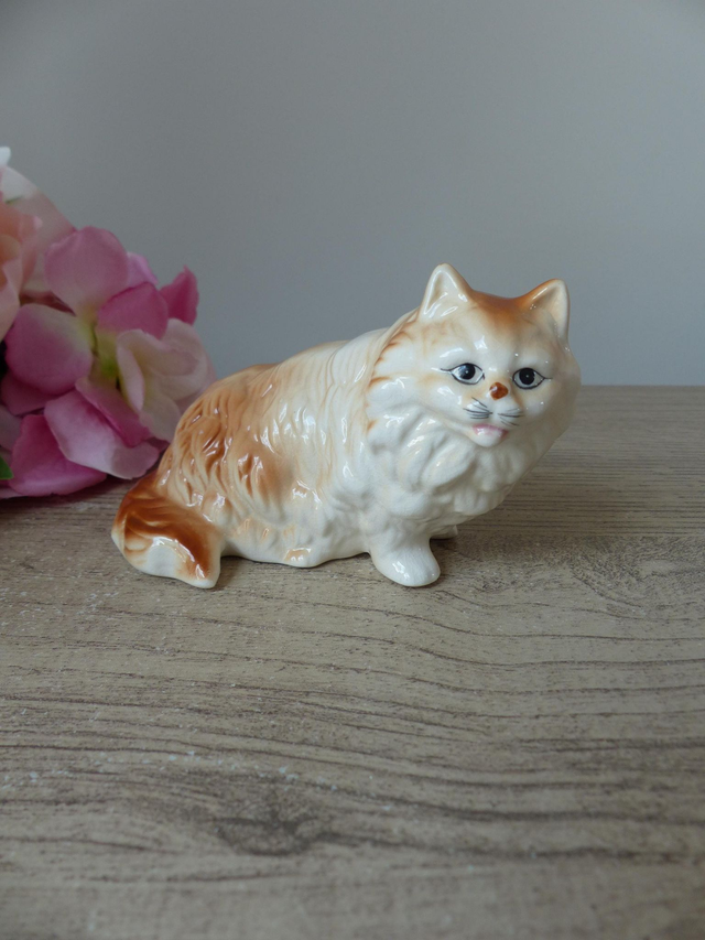 Figurine chat assis orange tabby en céramique Maine Coon ou Persan, Chat aux longs poils, Décoration maison, collection, cadeau vintage