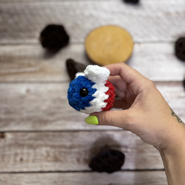 Porte-clés abeille bleu, blanc et rouge 