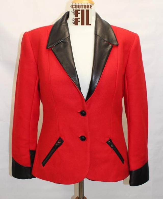 Veste lainage rouge et finition cuir noir 