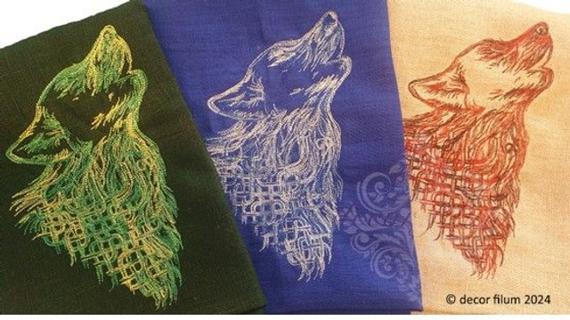 besticktes Geschirrtuch aus Leinen mit keltischem Wolf