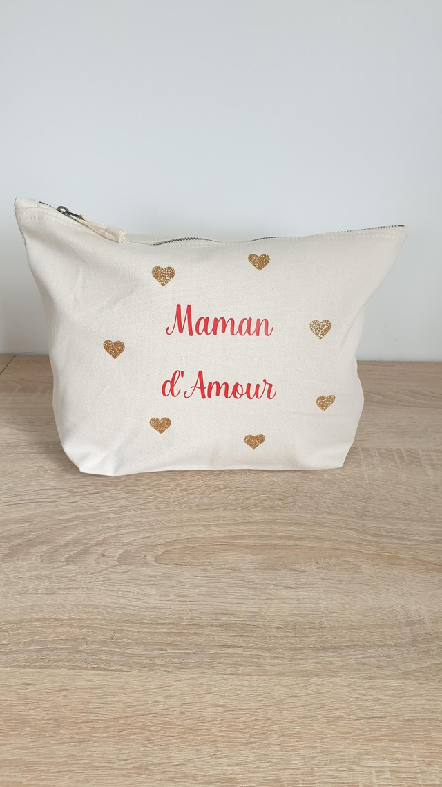 Trousse de toilette Maman d'Amour coloris rouge + cœurs doré paillettes