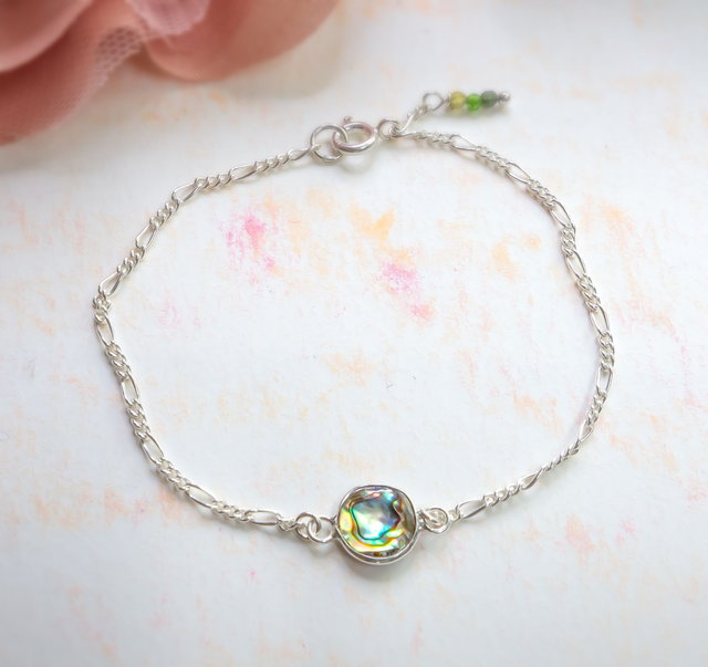 Pulsera de plata 925 de cadenas con un Abalón central en cabujón.