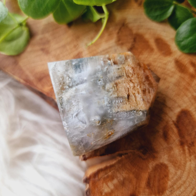 Garden Quartz Small Point 47g