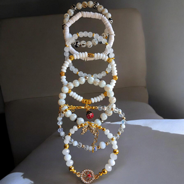 VENTE FLASH – LOT de bracelets blanc