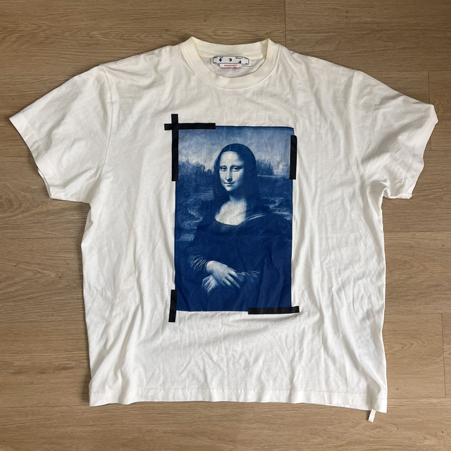 Off White t-shirt size M fit XL pre-owned