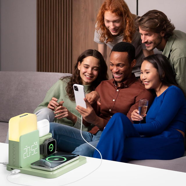 Station de Charge 3-en-1 COSLUS – Charge Sans Fil 15W, Réveil Lumineux & Lampe de Chevet (Vert)